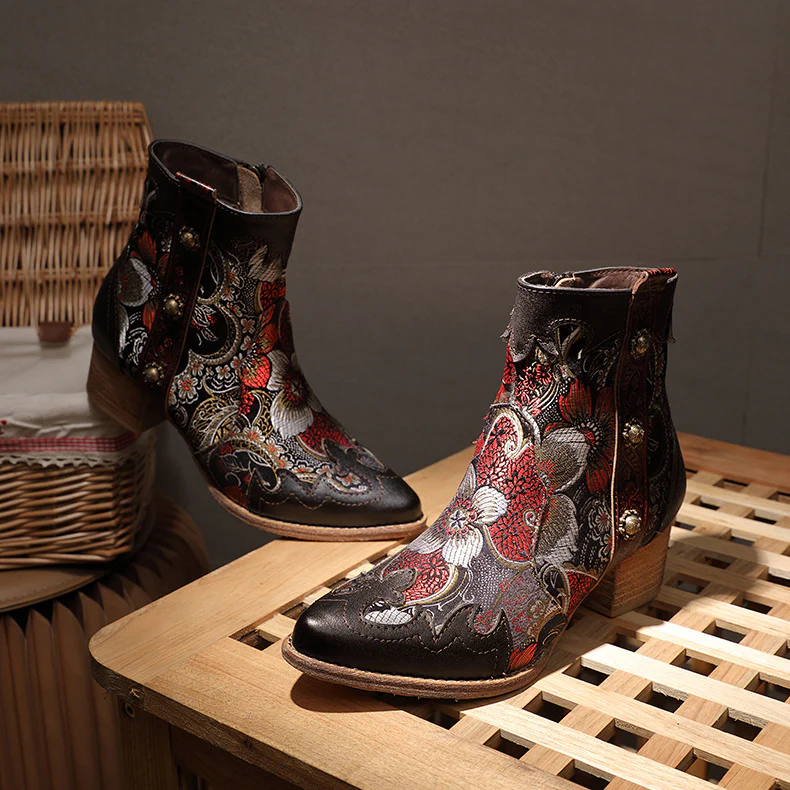 Bottines en Cuir Brodé – Élégance Artisanale et Charme Intemporel – Image 3