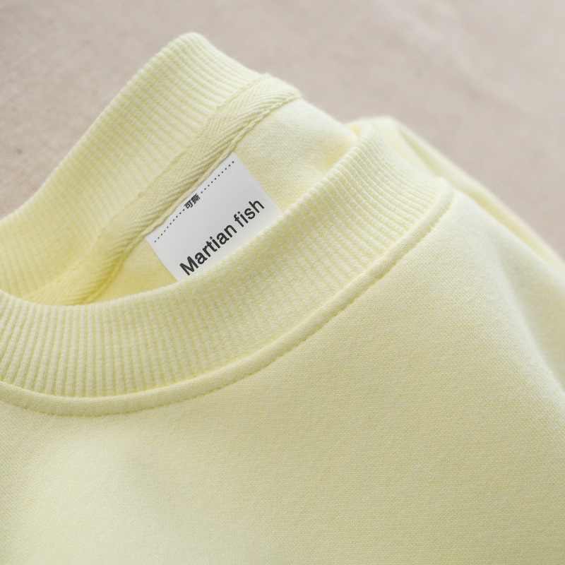 Pull col rond jaune pâle femme – Image 3