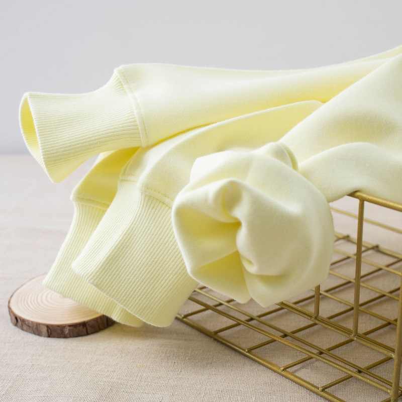 Pull col rond jaune pâle femme – Image 4