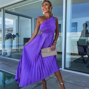 Robe asymétrique violette